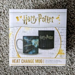 Heat changing, Harry Potter mug.